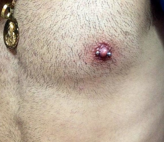 Piercing-masculino-pezon